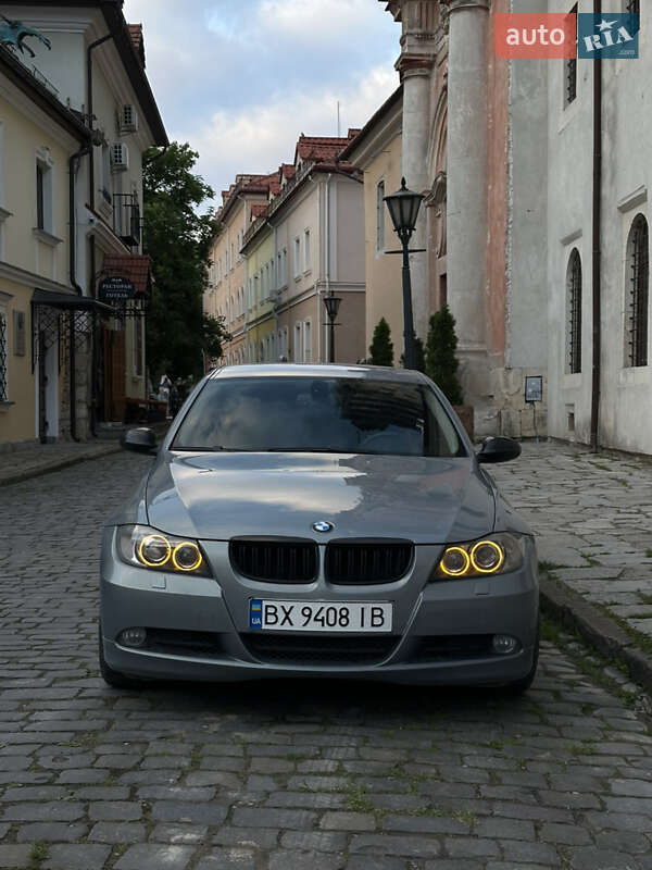 Седан BMW 3 Series 2005 в Каменец-Подольском