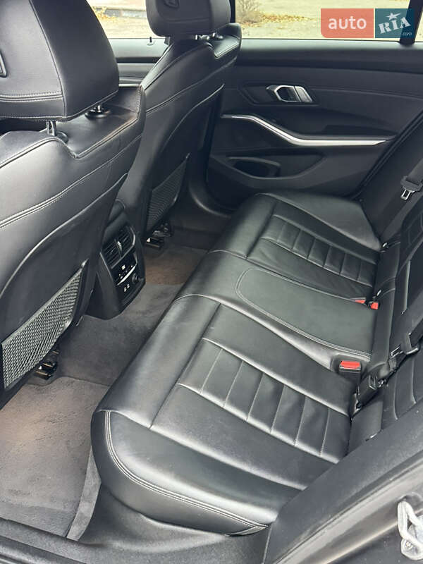 Седан BMW 3 Series 2019 в Днепре фото 20 Седан BMW 3 Series 2019 в Днепре