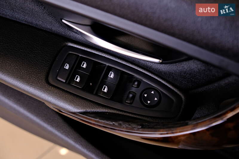 Седан BMW 3 Series 2013 в Одесі
