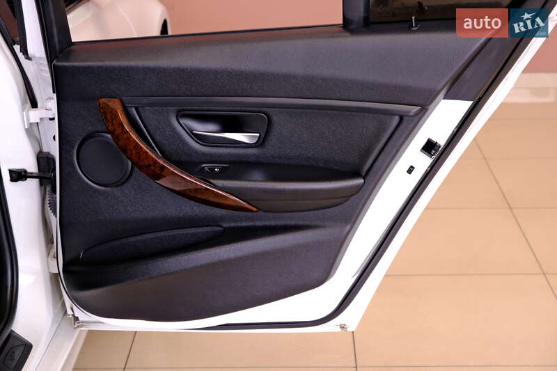Седан BMW 3 Series 2013 в Одесі