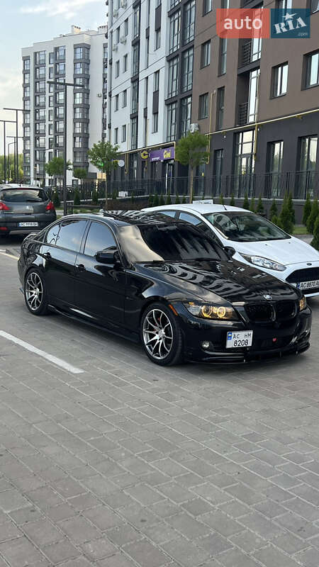 Седан BMW 3 Series 2010 в Луцке