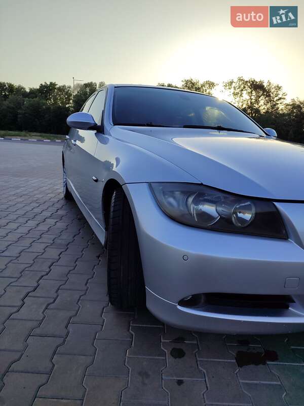 Седан BMW 3 Series 2006 в Желтых Водах