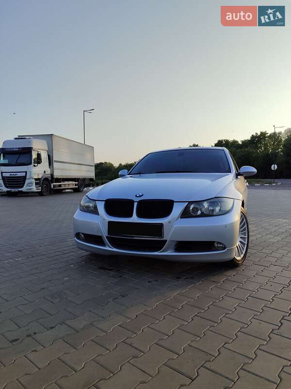 Седан BMW 3 Series 2006 в Желтых Водах