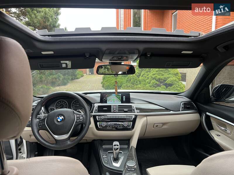 Седан BMW 3 Series 2016 в Києві