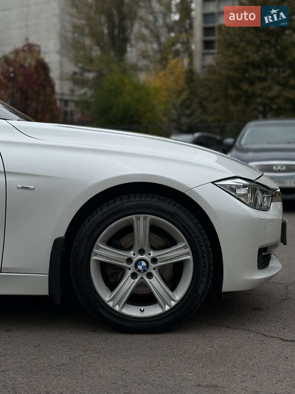 Седан BMW 3 Series 2012 в Киеве