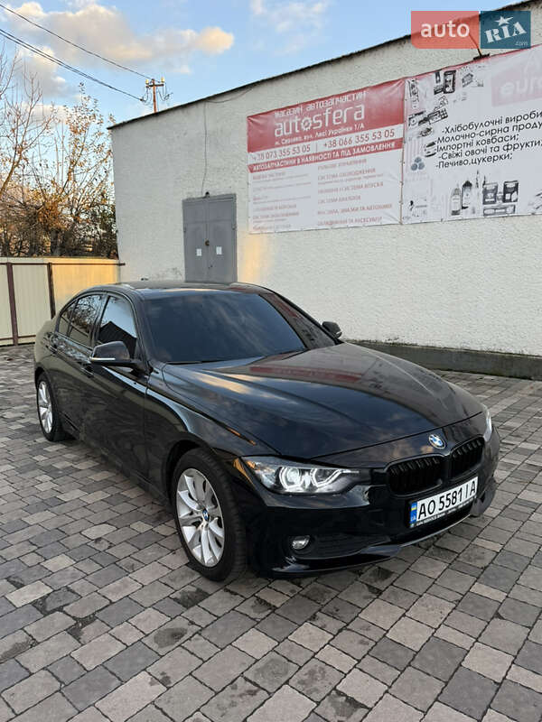 Седан BMW 3 Series 2014 в Сваляве