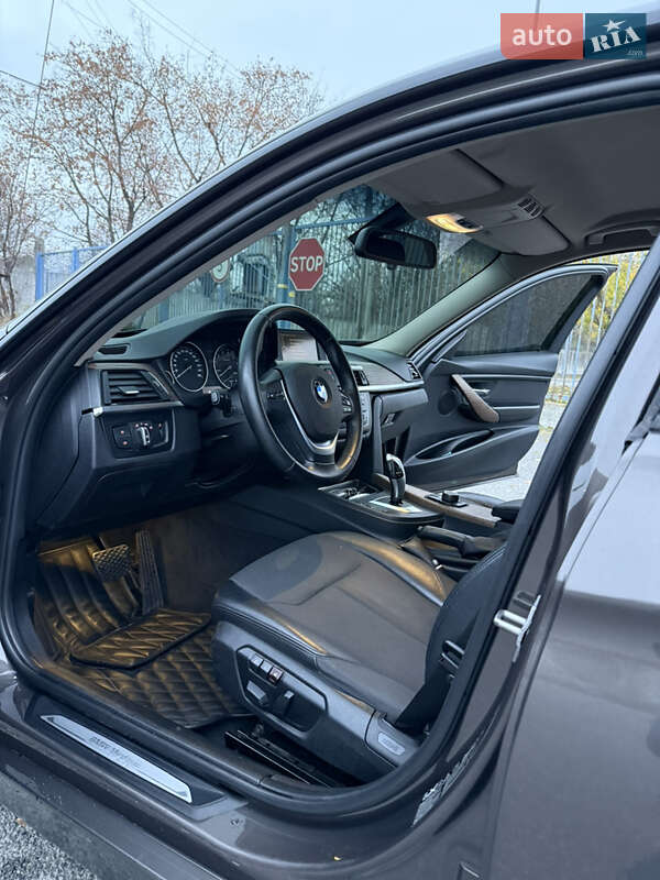 Седан BMW 3 Series 2012 в Новомосковске