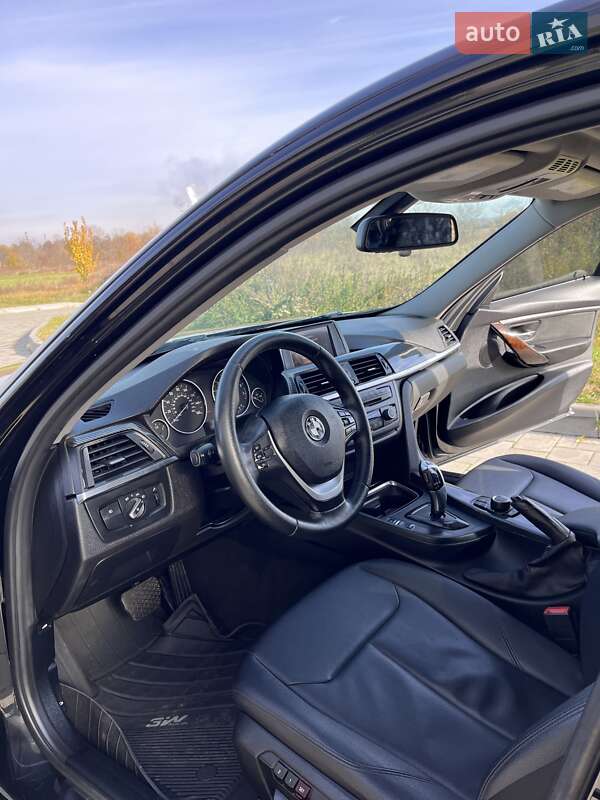 Седан BMW 3 Series 2014 в Рівному