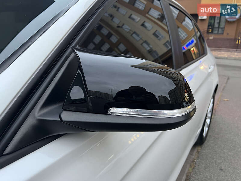 Седан BMW 3 Series 2017 в Вишневом фото 11 Седан BMW 3 Series 2017 в Вишневом