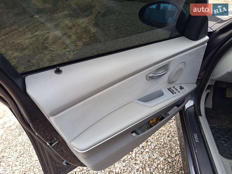 Седан BMW 3 Series 2006 в Ивано-Франковске