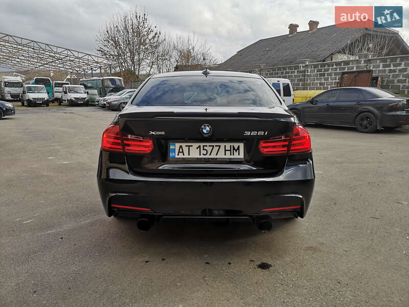 Седан BMW 3 Series 2013 в Калуше