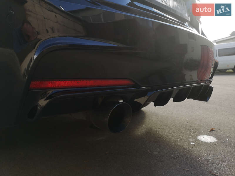 Седан BMW 3 Series 2013 в Калуше