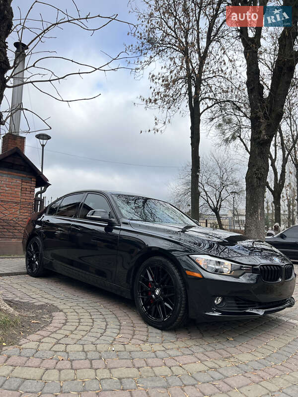 Седан BMW 3 Series 2012 в Львове