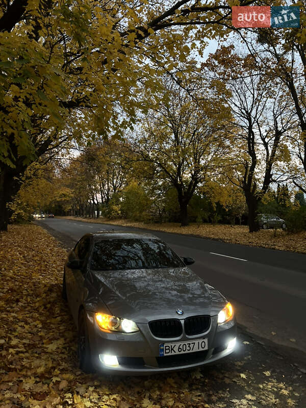 Купе BMW 3 Series 2008 в Ровно