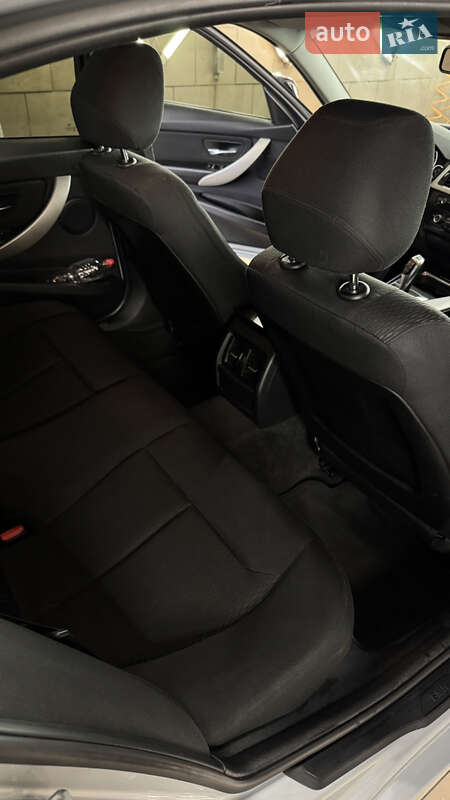Седан BMW 3 Series 2013 в Киеве фото 8 Седан BMW 3 Series 2013 в Киеве