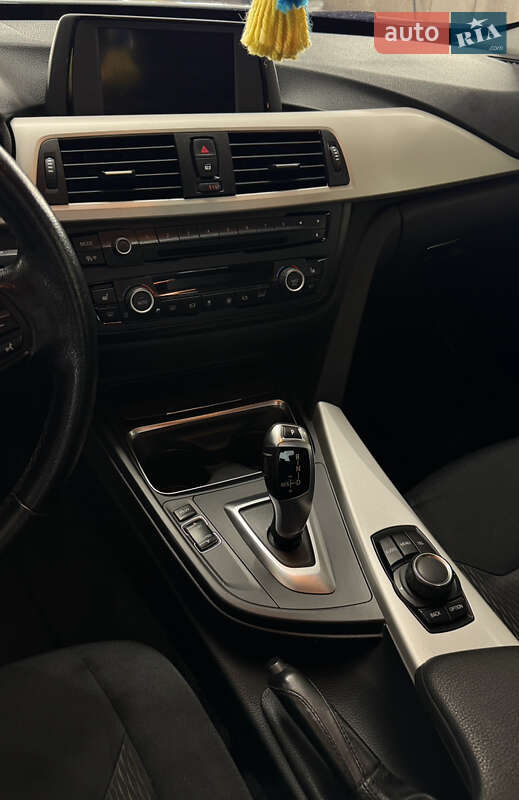 Седан BMW 3 Series 2013 в Киеве фото 12 Седан BMW 3 Series 2013 в Киеве