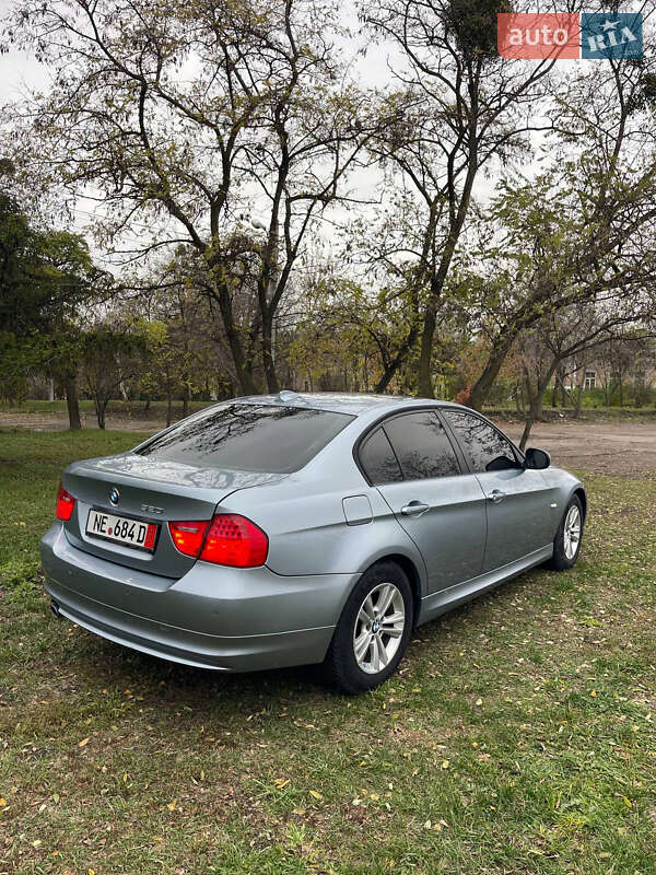 Седан BMW 3 Series 2011 в Чугуеве фото 38 Седан BMW 3 Series 2011 в Чугуеве