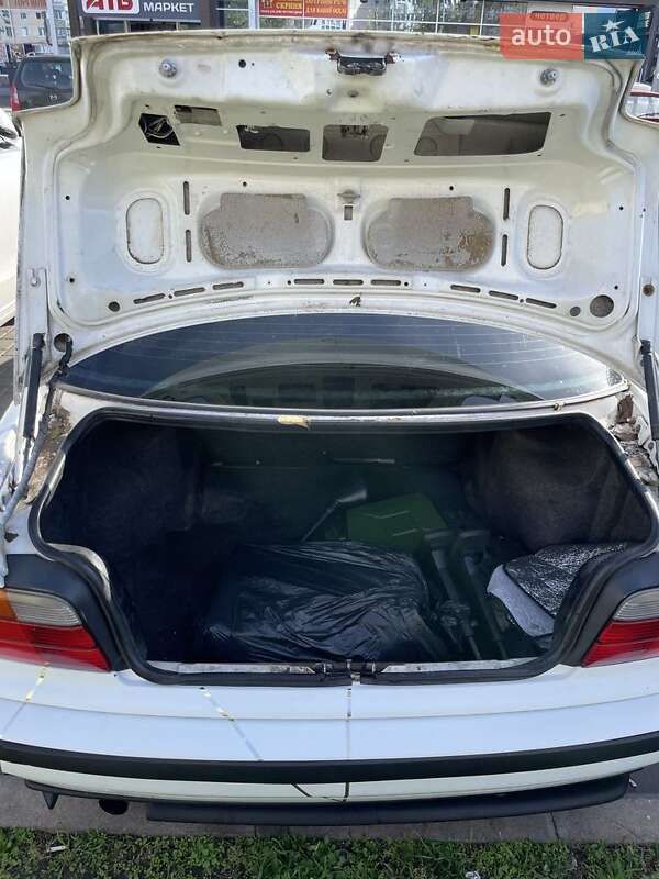 Седан BMW 3 Series 1990 в Одессе фото 5 Седан BMW 3 Series 1990 в Одессе