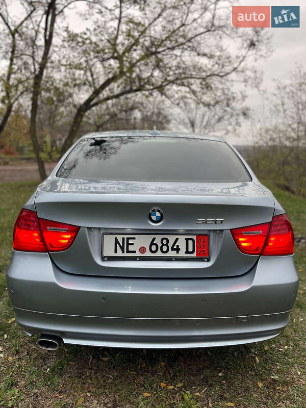 Седан BMW 3 Series 2011 в Чугуеве фото 15 Седан BMW 3 Series 2011 в Чугуеве