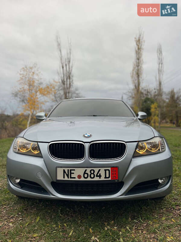 Седан BMW 3 Series 2011 в Чугуеве фото 24 Седан BMW 3 Series 2011 в Чугуеве