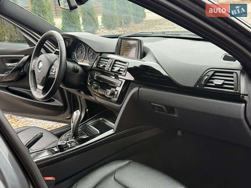 Седан BMW 3 Series 2017 в Ровно фото 22 Седан BMW 3 Series 2017 в Ровно