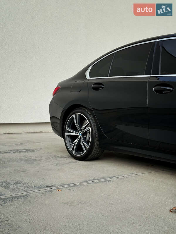Седан BMW 3 Series 2021 в Луцьку