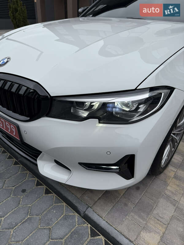 Седан BMW 3 Series 2020 в Одессе