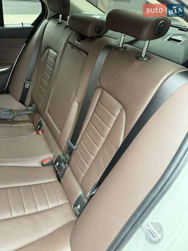 Седан BMW 3 Series 2020 в Одессе