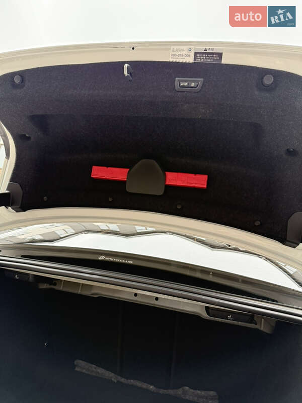 Седан BMW 3 Series 2020 в Одессе