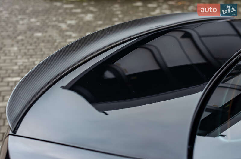 Седан BMW 3 Series 2019 в Києві