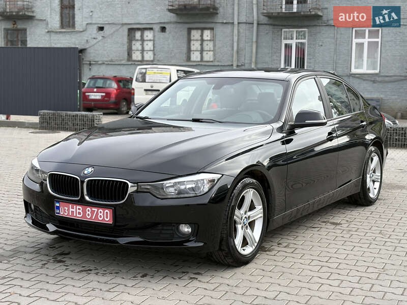 Седан BMW 3 Series 2014 в Львові