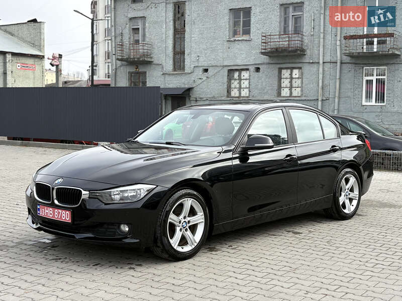 Седан BMW 3 Series 2014 в Львові