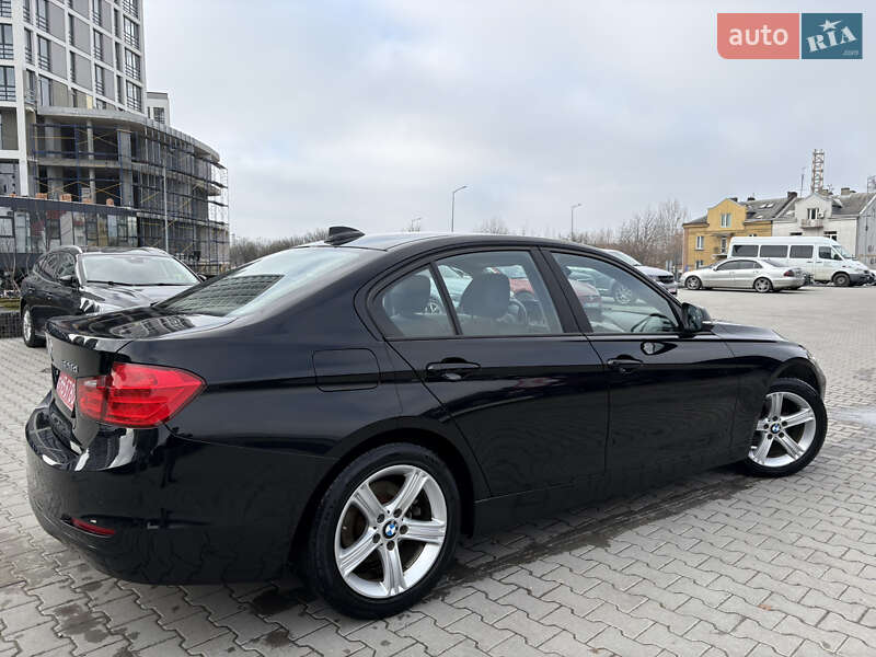 Седан BMW 3 Series 2014 в Львові