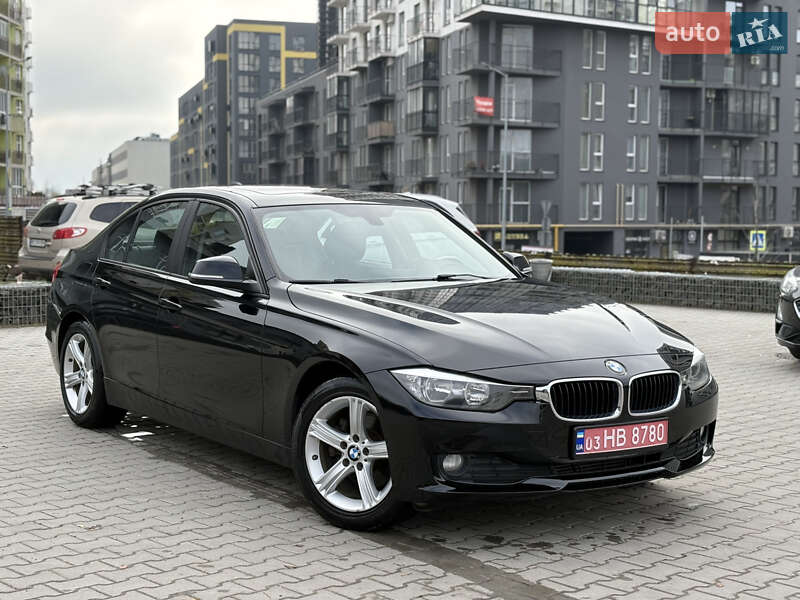 Седан BMW 3 Series 2014 в Львові
