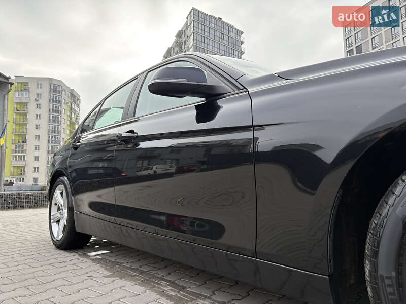 Седан BMW 3 Series 2014 в Львові