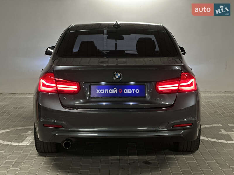 Седан BMW 3 Series 2015 в Киеве