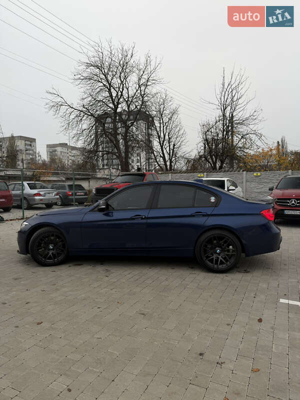 Седан BMW 3 Series 2016 в Житомире