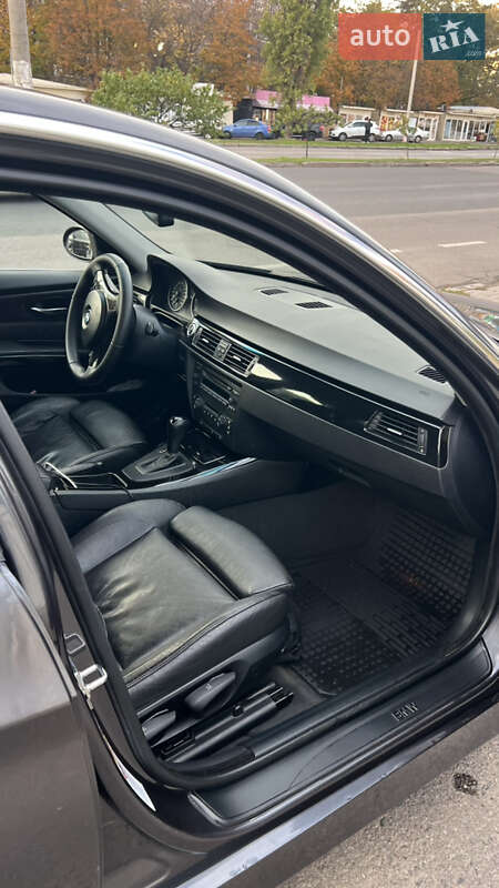 Седан BMW 3 Series 2006 в Одессе