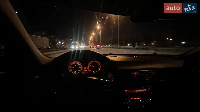 Седан BMW 3 Series 2006 в Одессе
