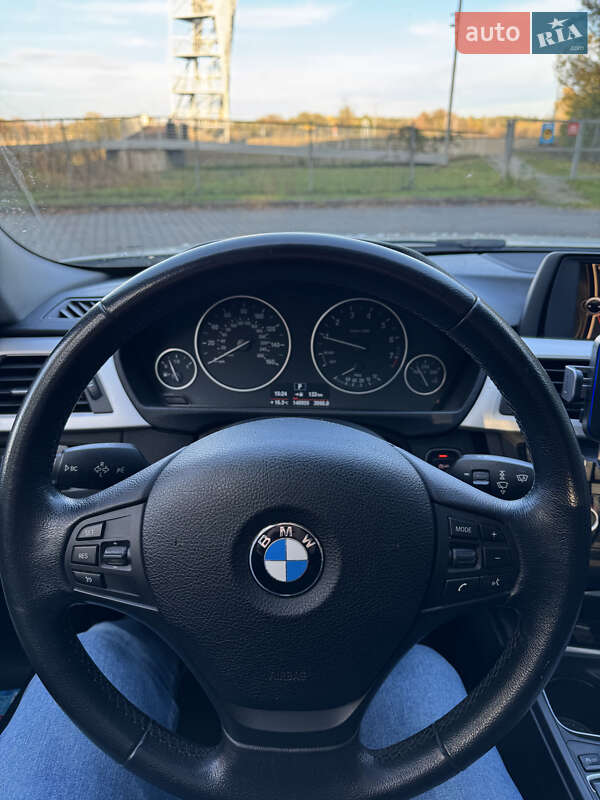 Седан BMW 3 Series 2012 в Львові