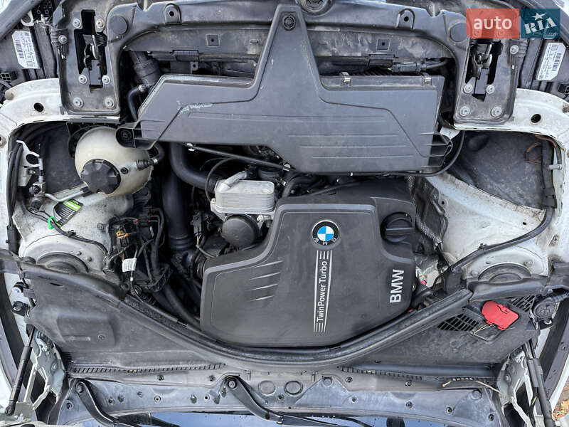 Седан BMW 3 Series 2012 в Львові