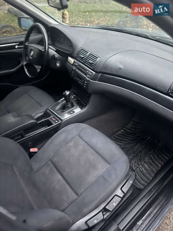 Седан BMW 3 Series 2002 в Василькове