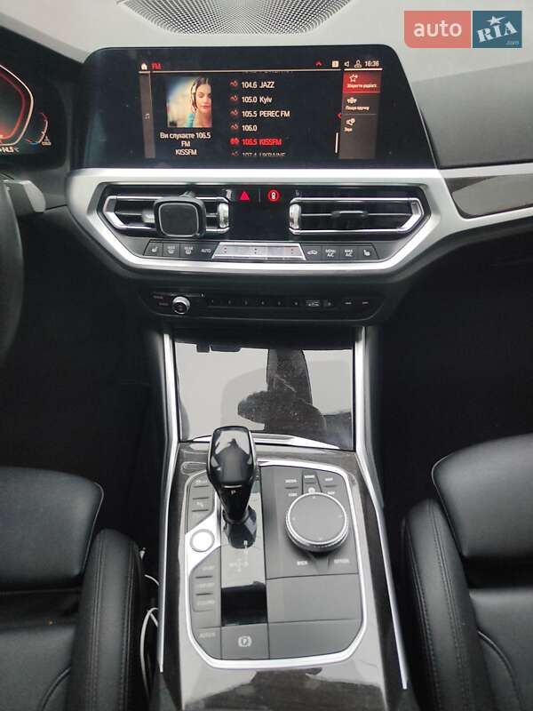 Седан BMW 3 Series 2019 в Киеве