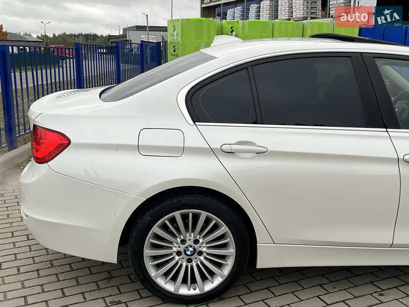 Седан BMW 3 Series 2012 в Ковеле