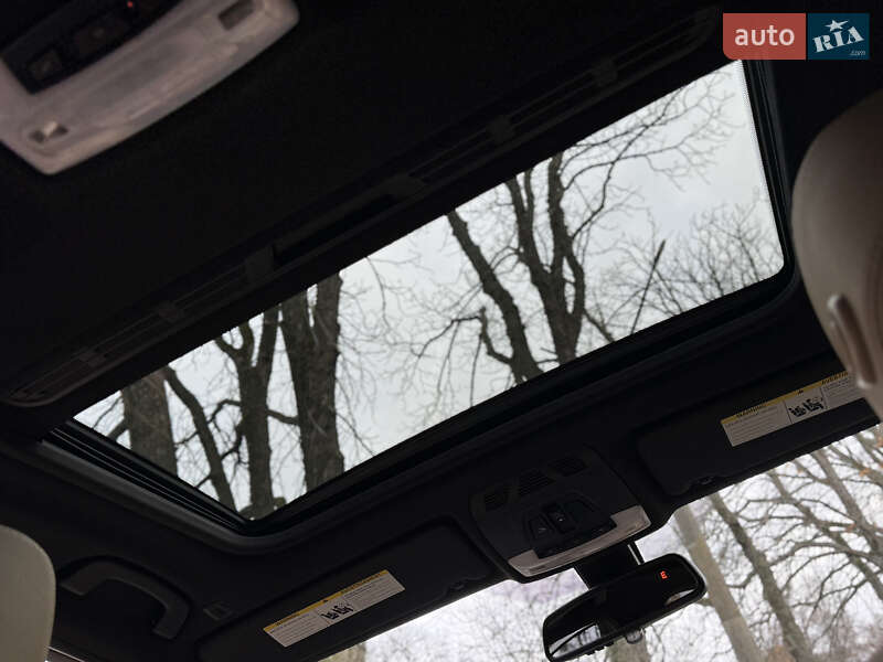 Седан BMW 3 Series 2017 в Конотопе