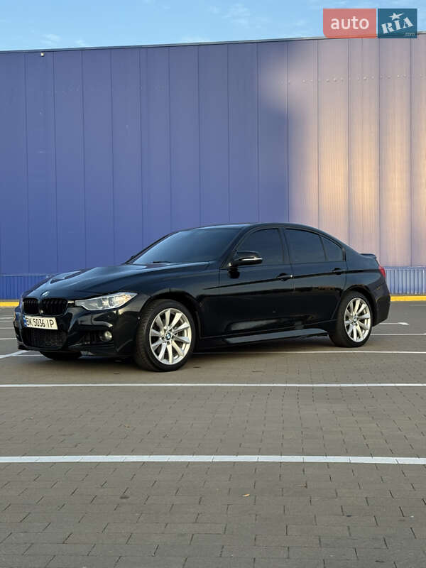 Седан BMW 3 Series 2012 в Конотопе