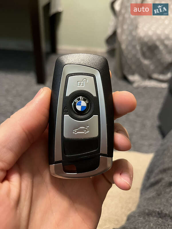 Седан BMW 3 Series 2013 в Дніпрі