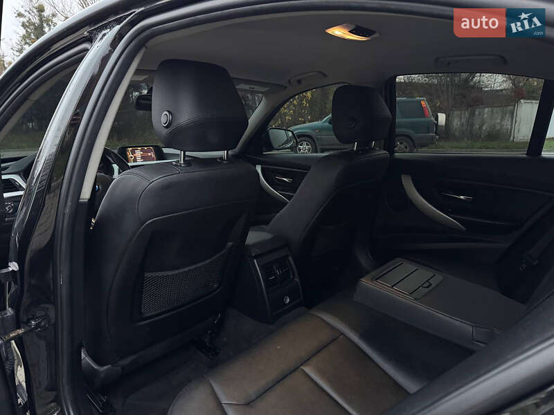 Седан BMW 3 Series 2012 в Житомире