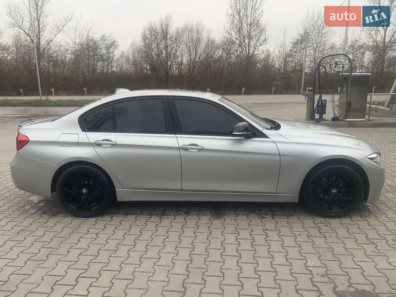 Седан BMW 3 Series 2016 в Ивано-Франковске фото 3 Седан BMW 3 Series 2016 в Ивано-Франковске