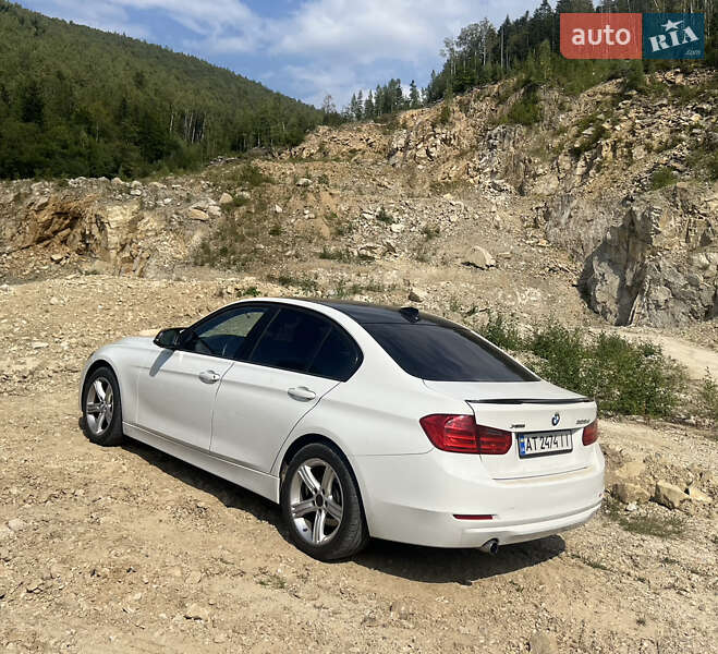 Седан BMW 3 Series 2013 в Калуші